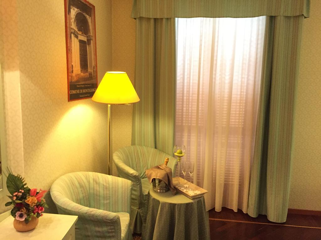 Oscar E Amorina Montegiorgio Zimmer foto